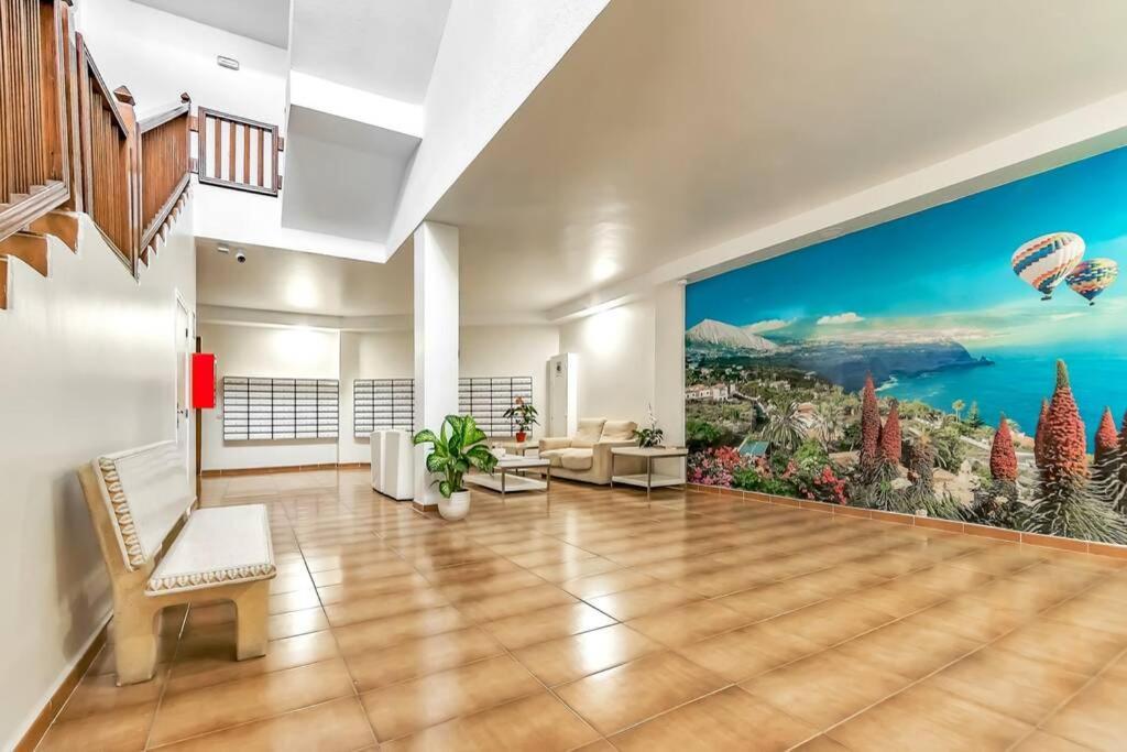 Modern Apartment In Parque Royal I, Playa Fanabe Costa Adeje  Exterior photo