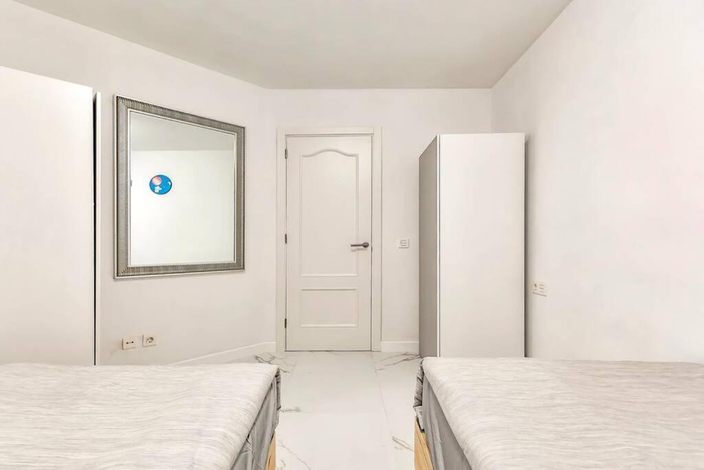Modern Apartment In Parque Royal I, Playa Fanabe Costa Adeje  Exterior photo