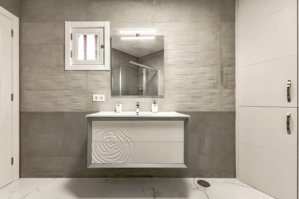 Modern Apartment In Parque Royal I, Playa Fanabe Costa Adeje  Exterior photo